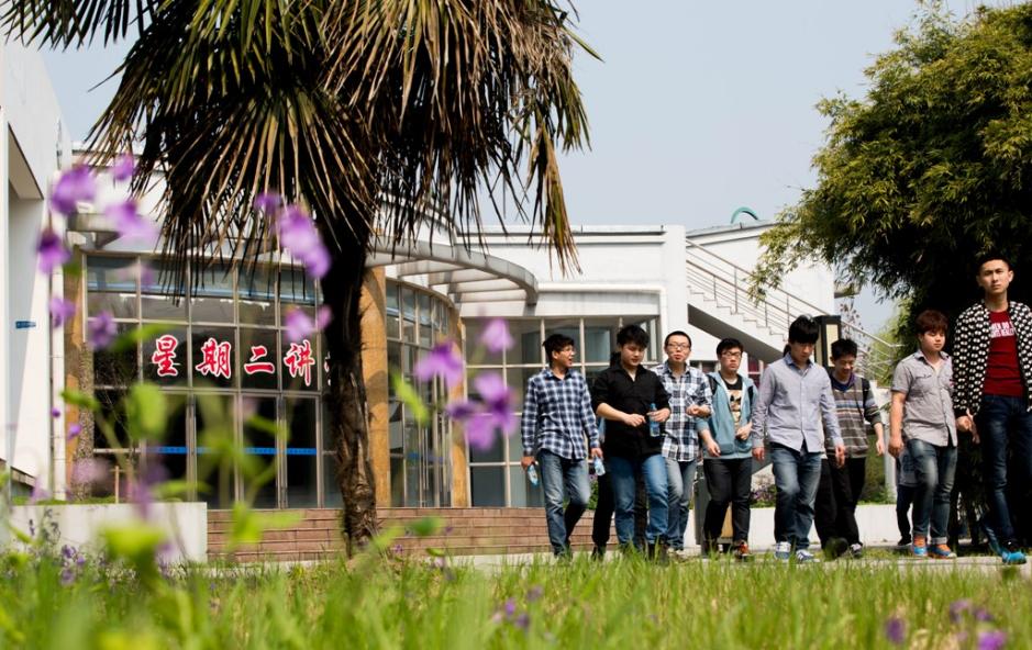 5G赋能 扬帆未来| 5G+工业互联网科研平台 “飞”入无锡职院