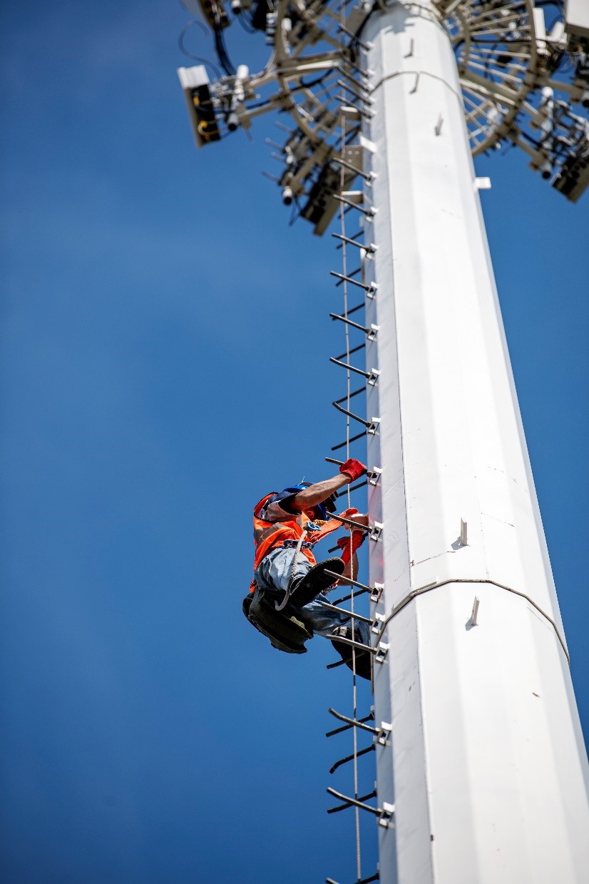 献给新年的红灯笼：全市196个乡镇点亮5G