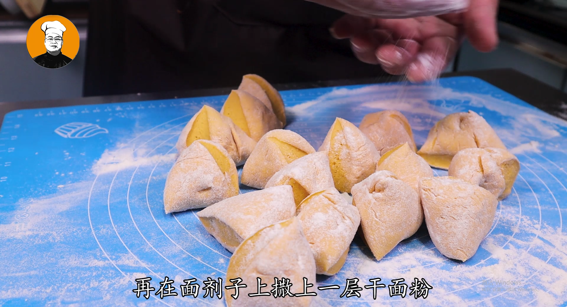 手把手教你蒸包子，发面到馅料详细讲解，松软不塌陷